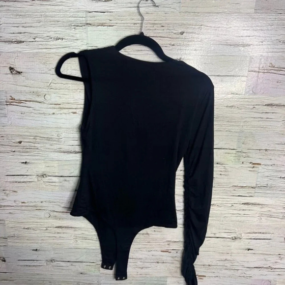 Superdown black bodysuit one sleeve size  small - REVOLVE - Picture 7 of 7